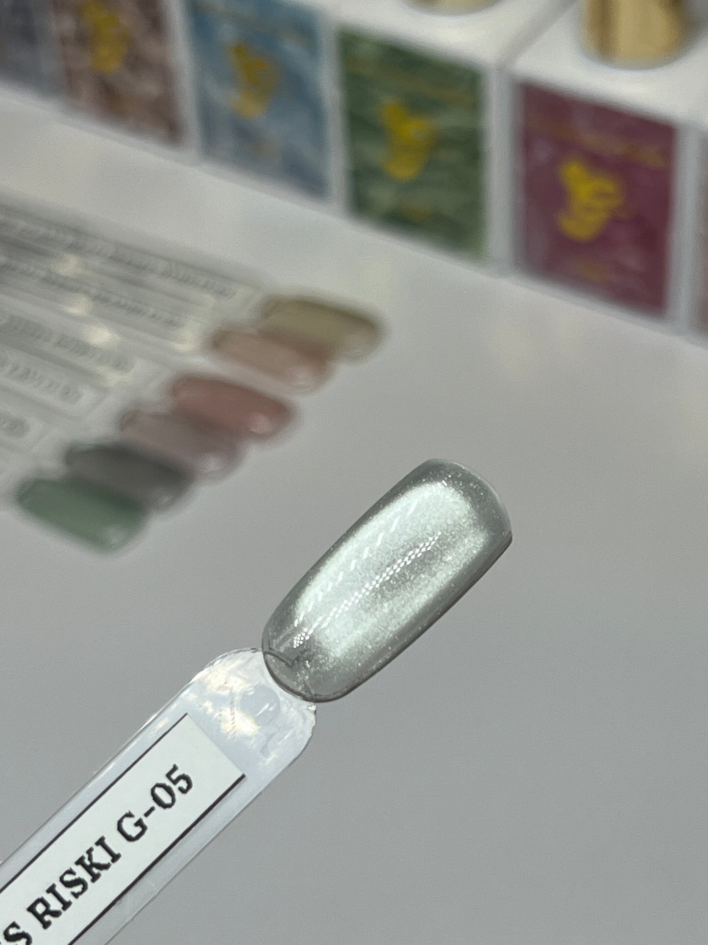 GELLICURE PRO★Cat Eye Gel Glass Bead Series Riski G-05
