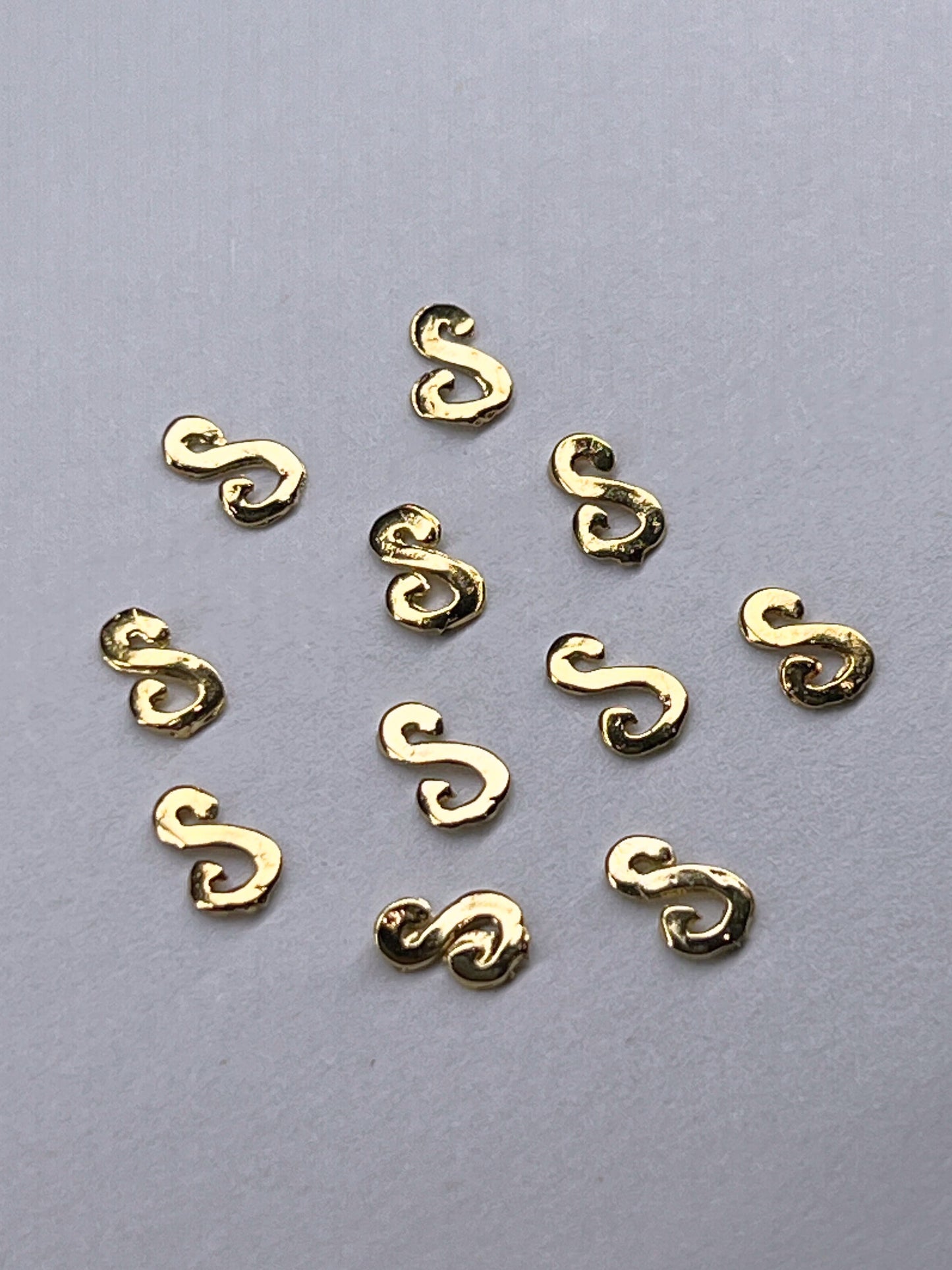 90's Gold Alphabet Charms - Letter S