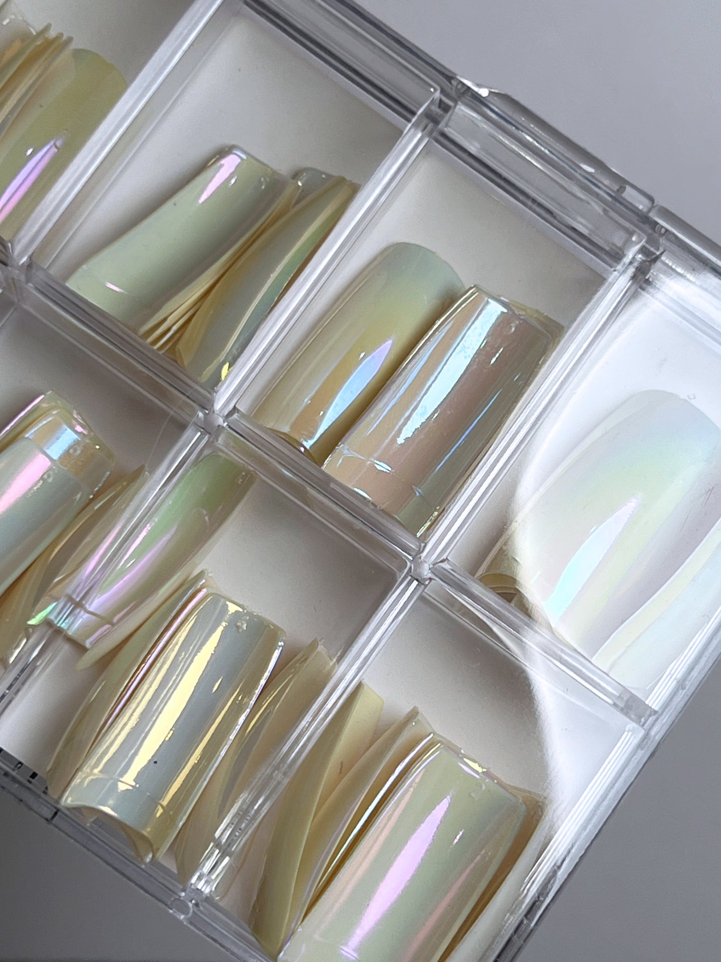 Fashion Design Nail Tips 70pc - Pearl Chrome