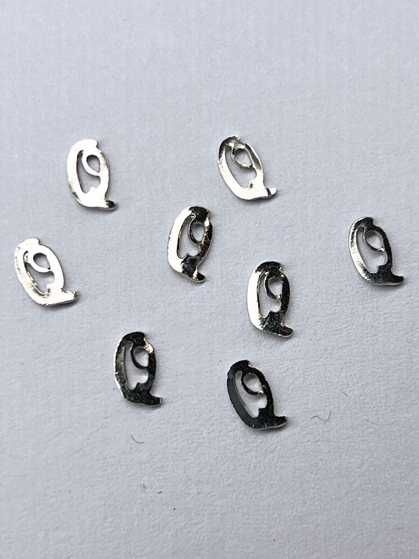 90's Silver Alphabet Charms - Letter Q