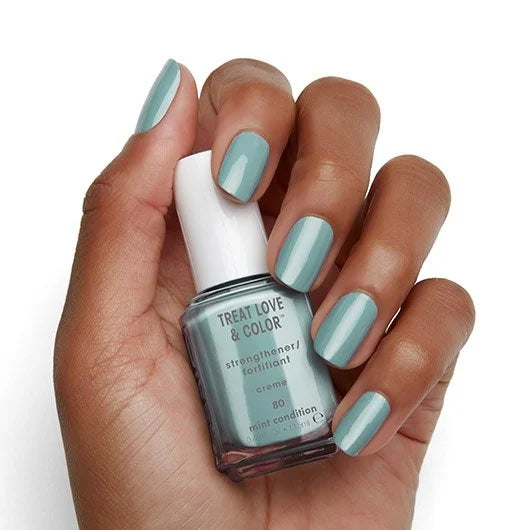 ESSIE Treat, Love, & Color Nail Strengthener 0.46oz - Mint Condition #40